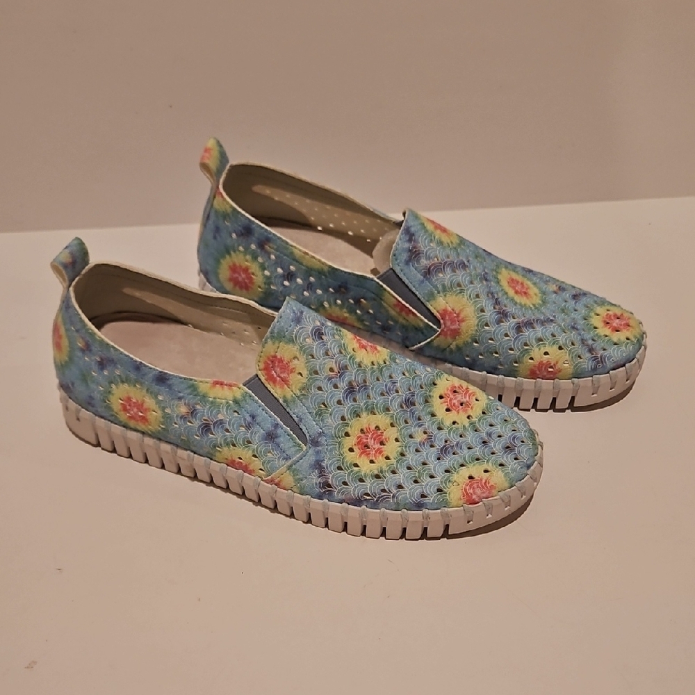 Ilse Jacobsen Blue and Yellow Floral Slip-On Loafers